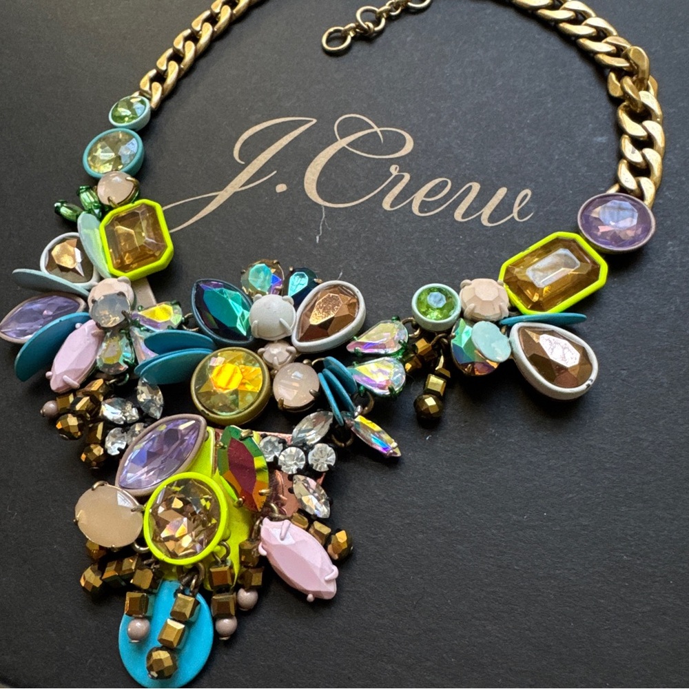 🌱 J. Crew Crystal Statement necklace - Brulee necklace - Picture 3 of 9